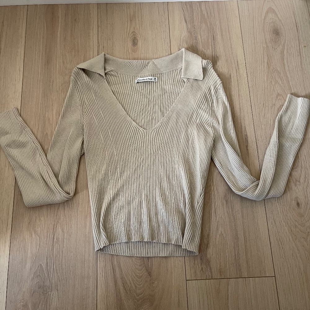 Abercrombie collared sweater